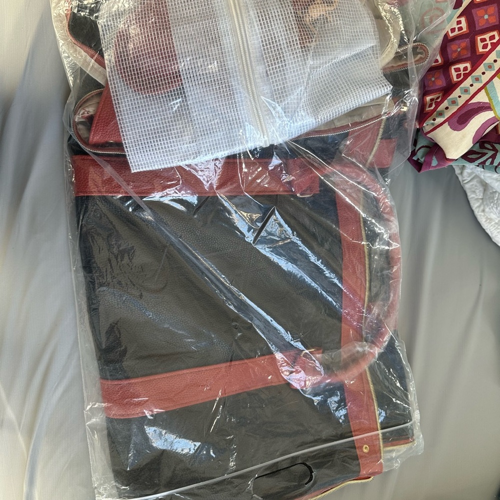 Luhxe Travel Bag